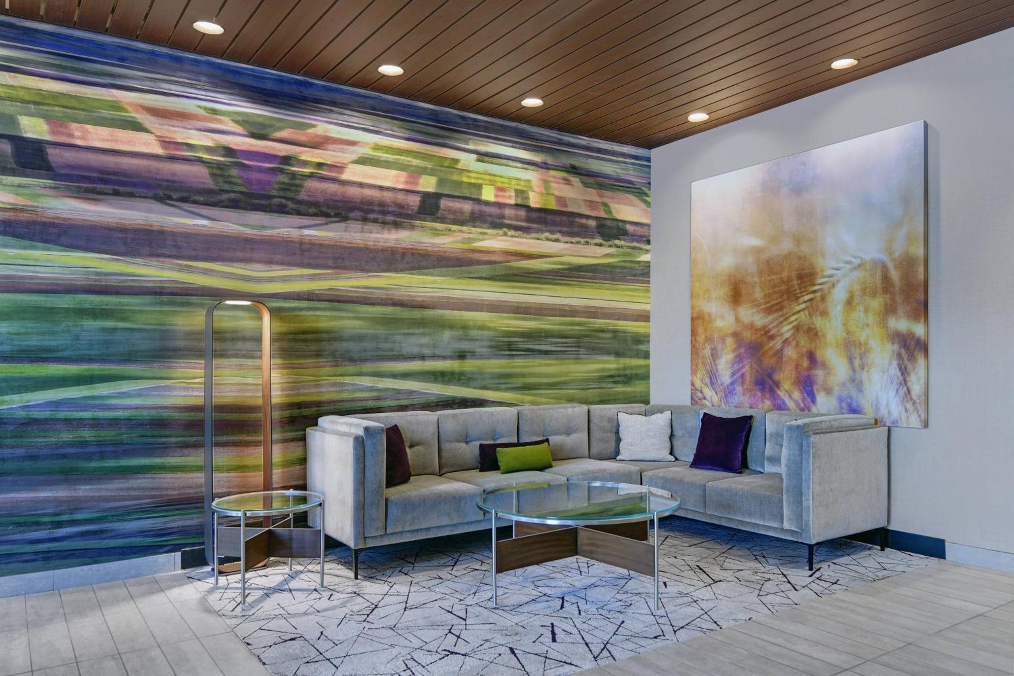 Courtyard By Marriott Manhattan Aggieville Eksteriør billede