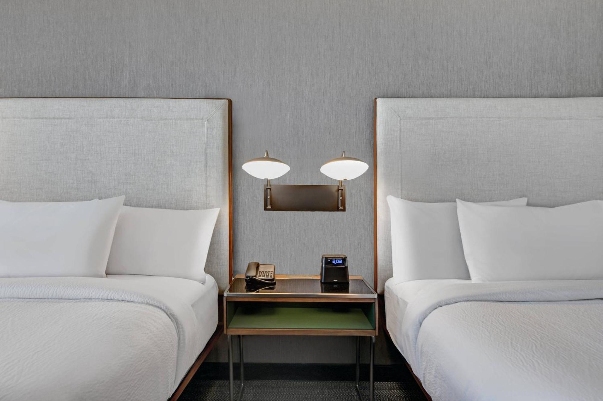 Courtyard By Marriott Manhattan Aggieville Eksteriør billede